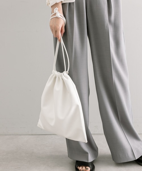 loti（ロティ）の「loti コインケース付きメッシュトート（ショルダーバッグ・レディース・ブラック/オフホワイト・ONE SIZE）」の5枚目の写真