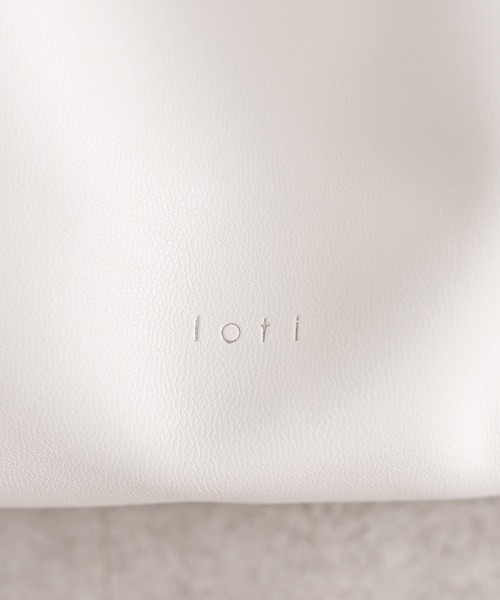 loti（ロティ）の「loti コインケース付きメッシュトート（ショルダーバッグ・レディース・ブラック/オフホワイト・ONE SIZE）」の14枚目の写真