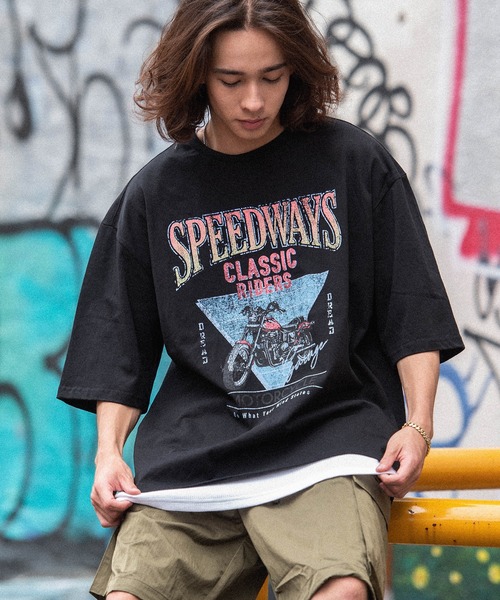 Revo.(レボ)の「ヴィンテージライク レトロプリント オーバーサイズTシャツ/バンドTシャツ(Tシャツ/カットソー・メンズ・グレー系その他4/チャコール/ホワイト系その他3/ブラック系その他2/ブラック系その他4/グレー系その他3/ホワイト/ホワイト系その他/グレー系その他/ホワイト系その他2/ホワイト系その他4/ブラック系その他3/グレー系その他2/ブラック/ブラック系その他・XL/M/S/L)」の9枚目の写真