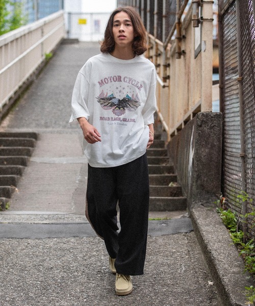 Revo.(レボ)の「ヴィンテージライク レトロプリント オーバーサイズTシャツ/バンドTシャツ(Tシャツ/カットソー・メンズ・グレー系その他4/チャコール/ホワイト系その他3/ブラック系その他2/ブラック系その他4/グレー系その他3/ホワイト/ホワイト系その他/グレー系その他/ホワイト系その他2/ホワイト系その他4/ブラック系その他3/グレー系その他2/ブラック/ブラック系その他・XL/M/S/L)」の18枚目の写真