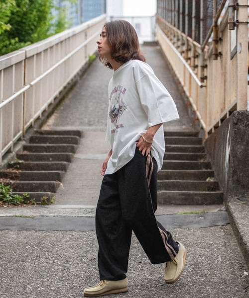 Revo.(レボ)の「ヴィンテージライク レトロプリント オーバーサイズTシャツ/バンドTシャツ(Tシャツ/カットソー・メンズ・グレー系その他4/チャコール/ホワイト系その他3/ブラック系その他2/ブラック系その他4/グレー系その他3/ホワイト/ホワイト系その他/グレー系その他/ホワイト系その他2/ホワイト系その他4/ブラック系その他3/グレー系その他2/ブラック/ブラック系その他・XL/M/S/L)」の20枚目の写真