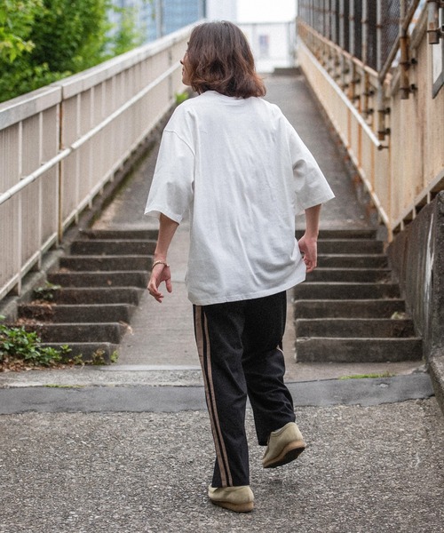 Revo.(レボ)の「ヴィンテージライク レトロプリント オーバーサイズTシャツ/バンドTシャツ(Tシャツ/カットソー・メンズ・グレー系その他4/チャコール/ホワイト系その他3/ブラック系その他2/ブラック系その他4/グレー系その他3/ホワイト/ホワイト系その他/グレー系その他/ホワイト系その他2/ホワイト系その他4/ブラック系その他3/グレー系その他2/ブラック/ブラック系その他・XL/M/S/L)」の21枚目の写真