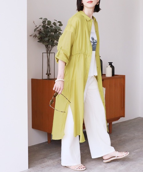 reca（レカ）の「【UVカット】袖ロールアップウエストドロストシアーワンピース（シャツワンピース・レディース・ブラック/オフホワイト/イエロー・FREE）」の3枚目の写真