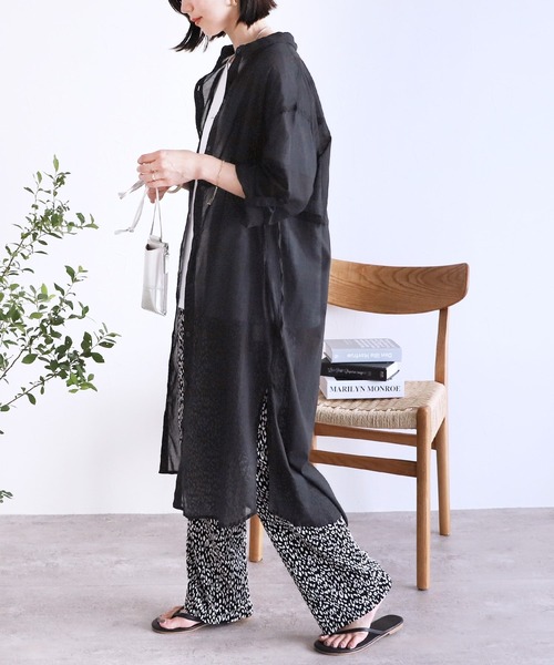 reca（レカ）の「【UVカット】袖ロールアップウエストドロストシアーワンピース（シャツワンピース・レディース・ブラック/オフホワイト/イエロー・FREE）」の2枚目の写真