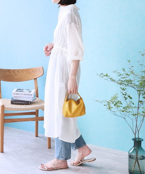 reca（レカ）の「【UVカット】袖ロールアップウエストドロストシアーワンピース（シャツワンピース・レディース・ブラック/オフホワイト/イエロー・FREE）」の15枚目の写真