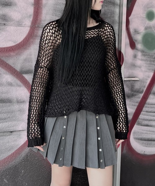 Figments(フィグメンツ)の「デザインプリーツミニスカート(スカート・レディース・ブラック/グレー・SMALL/MEDIUM)」の4枚目の写真