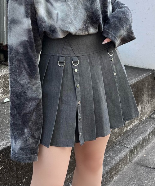 Figments(フィグメンツ)の「デザインプリーツミニスカート(スカート・レディース・ブラック/グレー・SMALL/MEDIUM)」の18枚目の写真