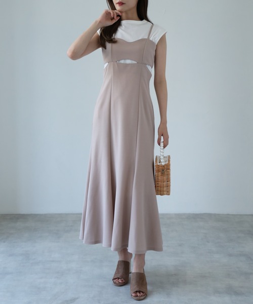 tocco closet(トッコ クローゼット)の「【ZOZO限定】カットアウトマーメイドキャミワンピース(ワンピース・レディース・ピンク/キャメル/グレイッシュベージュ/ブラック・M)」の15枚目の写真