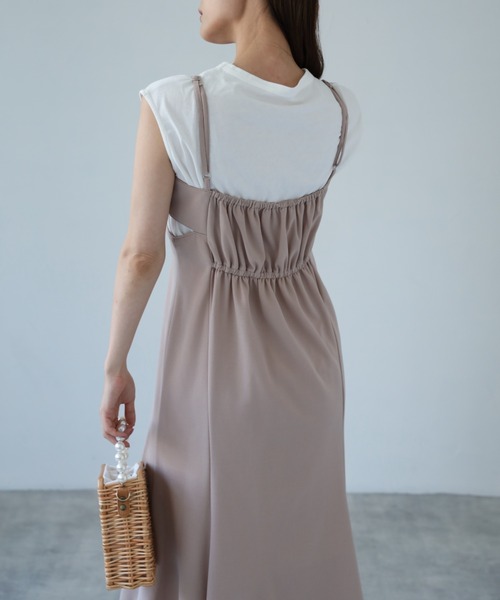 tocco closet(トッコ クローゼット)の「【ZOZO限定】カットアウトマーメイドキャミワンピース(ワンピース・レディース・ピンク/キャメル/グレイッシュベージュ/ブラック・M)」の21枚目の写真