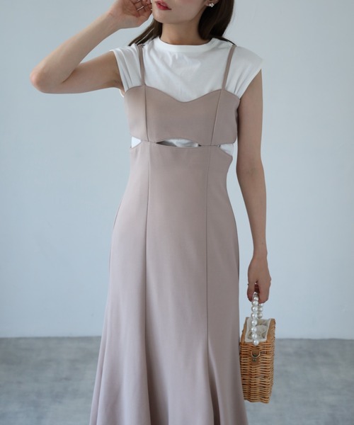 tocco closet(トッコ クローゼット)の「【ZOZO限定】カットアウトマーメイドキャミワンピース(ワンピース・レディース・ピンク/キャメル/グレイッシュベージュ/ブラック・M)」の14枚目の写真
