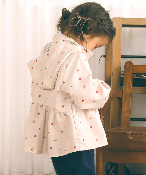 SLAP SLIP（スラップスリップ）の「ティアード切替フード収納付きジャケット(80~130cm)（ブルゾン・キッズ・パープル/ピンク系その他・90cm/130cm/120cm/100cm/110cm/80ｃｍ）」の5枚目の写真