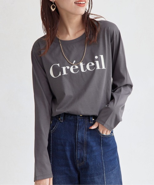 Chez toi(シェトワ)の「フロッキーロゴロンTシャツ(Tシャツ/カットソー・レディース・グレイッシュベージュ/オフホワイト/チャコールグレー/ブラック・FREE)」の3枚目の写真