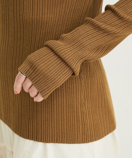 le cercle ADAM ET ROPE'(ルセルクルアダムエロペ)の「エコベロRIBタートルネック(ニット/セーター・レディース・ブラック/オフホワイト/ターコイズブルー/オレンジ/ネイビー/キャメル・FREE)」の21枚目の写真