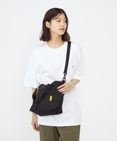 KEEN（キーン）の「HARVEST MATERIAL MARKET TOTE / ハーベスト マテリアル マーケット トート（トートバッグ・メンズ・ブラック・OS）」の7枚目の写真