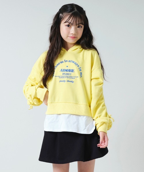 by LOVEiT(バイラビット)の「袖ドロストレイヤード風プルオーバー(パーカー・キッズ・ラベンダー/ネイビー/イエロー・120cm/130cm/140cm/150cm/160cm)」の3枚目の写真