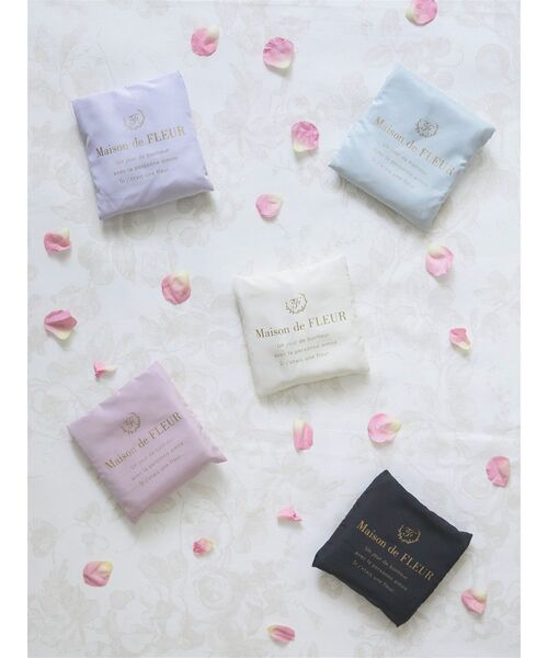 Maison de FLEUR（メゾンドフルール）の「ブランドロゴエコバッグ（エコバッグ/サブバッグ・レディース・ブラック/ミント/アイボリー/ブルー系その他7/ピンク系その他3・FREE）」の20枚目の写真