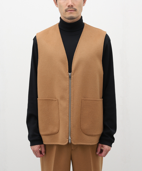 EDIFICE LA BOUCLE（エディフィスラブークル）の「【LA BOUCLE / ラブ―クル】ウールカシミヤ リバージップ ベスト（ベスト・メンズ・ブラック/キャメル・FREE）」の11枚目の写真