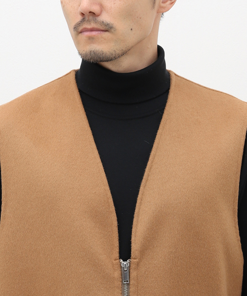 EDIFICE LA BOUCLE（エディフィスラブークル）の「【LA BOUCLE / ラブ―クル】ウールカシミヤ リバージップ ベスト（ベスト・メンズ・ブラック/キャメル・FREE）」の8枚目の写真