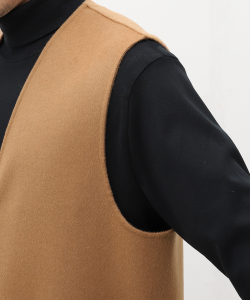 EDIFICE LA BOUCLE（エディフィスラブークル）の「【LA BOUCLE / ラブ―クル】ウールカシミヤ リバージップ ベスト（ベスト・メンズ・ブラック/キャメル・FREE）」の16枚目の写真