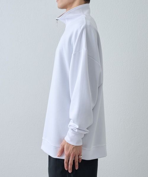 COLONY 2139(コロニートゥーワンスリーナイン)の「G.Y.M リンバーダンボールハーフジップ(Tシャツ/カットソー・メンズ・ホワイト/ブラック・MEDIUM/LARGE)」の12枚目の写真