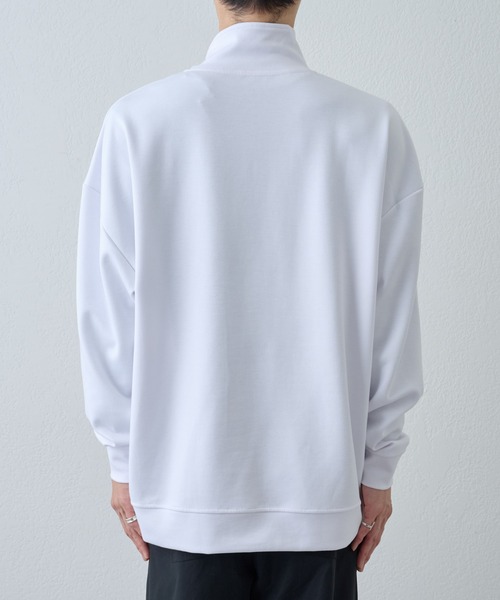 COLONY 2139(コロニートゥーワンスリーナイン)の「G.Y.M リンバーダンボールハーフジップ(Tシャツ/カットソー・メンズ・ホワイト/ブラック・MEDIUM/LARGE)」の13枚目の写真