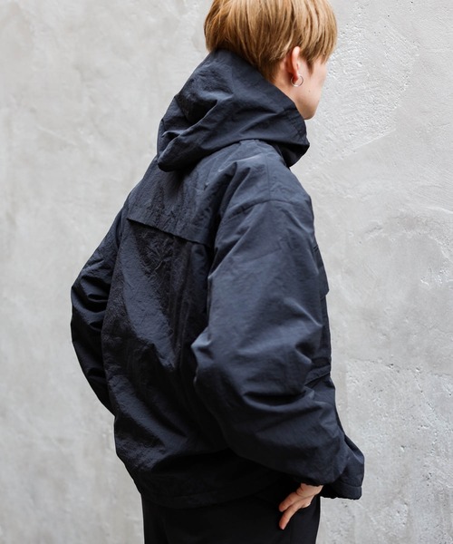 SPINNS(スピンズ)の「【ユニセックスで着用可能】ナイロンマウンテン フーディブルゾン セットアップ対応(ナイロンジャケット・メンズ・ブルー/カーキ/ブラック/グレー・ONESIZE)」の20枚目の写真