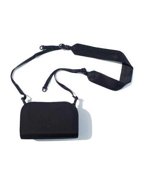 F/CE. （エフシーイー）の「F/CE. 420 re/cor CLASSIC / エフシーイー 420 re/cor クラシック（ボディバッグ/ウエストポーチ・メンズ・オリーブ/ブラック/ライトブラウン・FREE）」の2枚目の写真