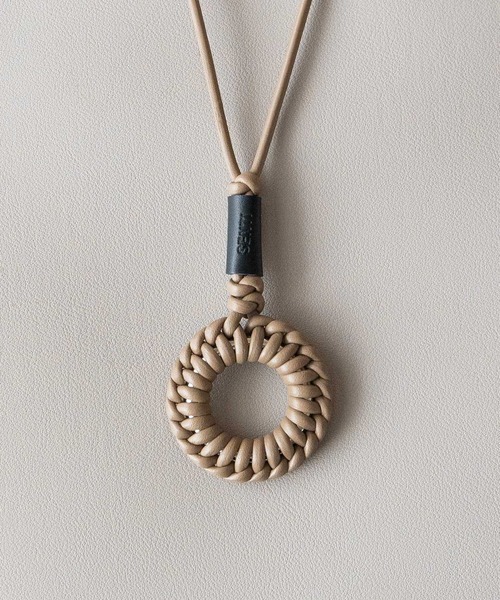 Senti（センティ）の「SENTI センティ / LEATHER BRAID CIRCLE NECKLACE レザーブレイドサークルネックレス / 2024（ネックレス・メンズ・キャメル/ブラック/アイボリー・FREE）」の9枚目の写真