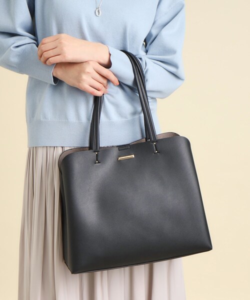 grove(グローブ)の「◆【人間工学/A4/お仕事】あおりプレートA4トート(トートバッグ・レディース・ブラック/ライトグレー/ピンク・00)」の2枚目の写真