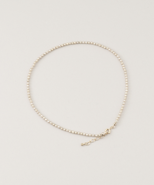 gren by M（グリンバイエム）の「gren by M/グリンバイエム タイニースフレパールチョーカー（ネックレス・レディース・ホワイト・FREE）」の2枚目の写真