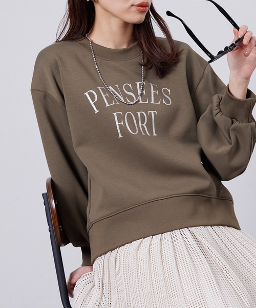 Chez toi(シェトワ)の「軽量ボンディンググリッターロゴプルオーバー(スウェット・レディース・アイボリー/ブラック/カーキ・FREE)」の1枚目の写真