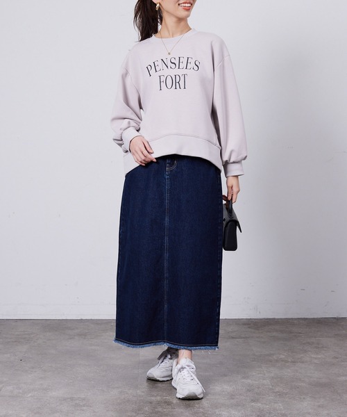 Chez toi(シェトワ)の「軽量ボンディンググリッターロゴプルオーバー(スウェット・レディース・アイボリー/ブラック/カーキ・FREE)」の13枚目の写真