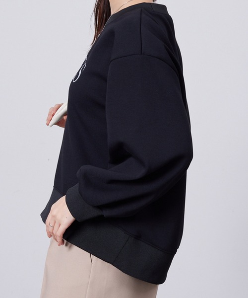 Chez toi(シェトワ)の「軽量ボンディンググリッターロゴプルオーバー(スウェット・レディース・アイボリー/ブラック/カーキ・FREE)」の19枚目の写真