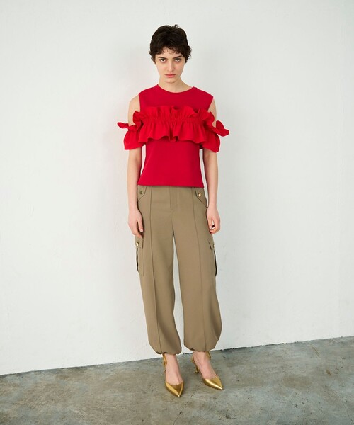 GRACE CONTINENTAL(グレースコンチネンタル)の「フリルリブカットトップ(Tシャツ/カットソー・レディース・ブラック/レッド/ホワイト・36)」の3枚目の写真