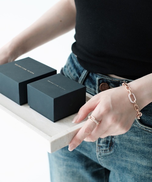 Daniel Wellington(ダニエルウェリントン)の「CRYSTAL LINK BRACELET レディースブレスレット ゴールド/ローズゴールド/シルバー(ブレスレット・レディース・シルバー/ピンクゴールド/イエローゴールド・15.5cm/16.5cm/17.5cm/18.5cm)」の20枚目の写真