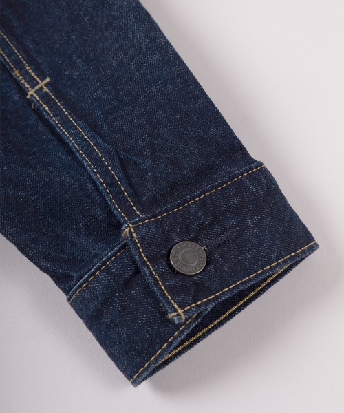 Levi's(リーバイス)の「【74】【Levi’s/リーバイス】スタンダードフィット TYPEⅢ トラッカージャケット/デニムジャケット/Gジャン/アメカジ/ヴィンテージ/ユニセックス(デニムジャケット・メンズ・ワンウォッシュ/インディゴブルー/ダークインディゴブルー/ブルー系/ブルー系1・S/M/L/XL)」の14枚目の写真