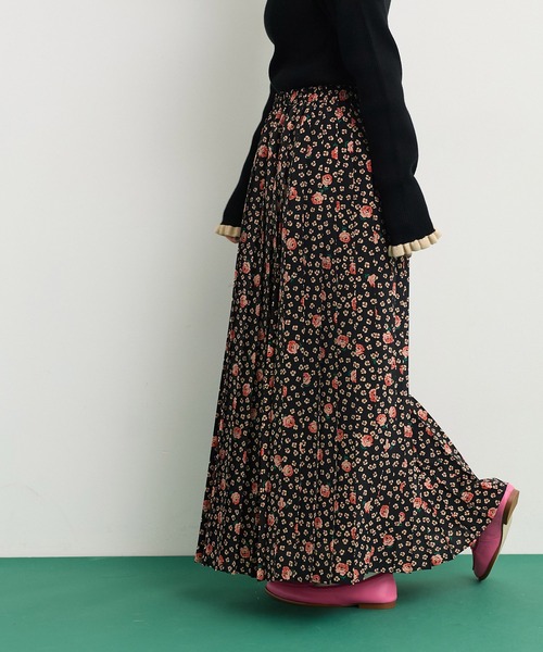 Dot&Stripes CHILD WOMAN(ドットアンドストライプス チャイルドウーマン)の「rosaプリント プリーツスカート(スカート・レディース・ブラック・FREE)」の14枚目の写真