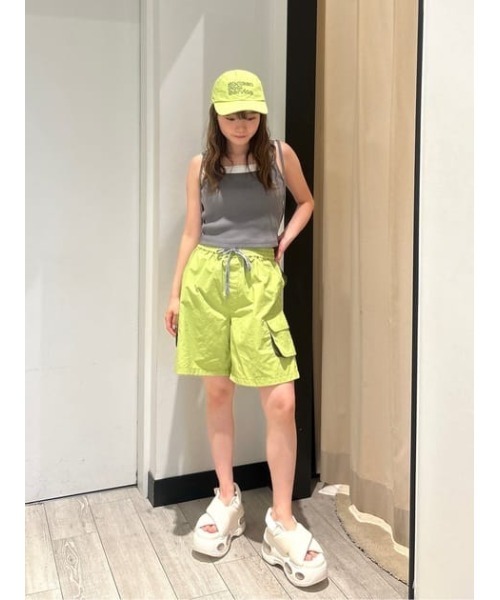 THROW by SLY(スローバイスライ)の「THROW 16 x THROW NYLON SHORTS シックスティーン スロー ナイロン ショーツ 春服 夏服 ショートパンツ(スラックス・レディース・グレー/ライトグリーン・FREE)」の11枚目の写真