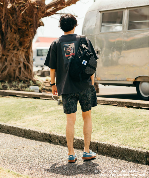 JOURNAL STANDARD(ジャーナルスタンダード)の「WEB限定 Basquiat / バスキア×JOURNAL STANDARD 別注 アートTシャツ(Tシャツ/カットソー・メンズ・アイボリー/ブラウン系その他/ブラック系その他/ブラック×ブラック/マスタード/スミクロ/ブラックミックス・LARGE/MEDIUM/X-LARGE)」の12枚目の写真