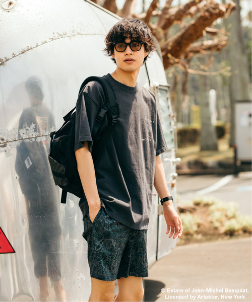 JOURNAL STANDARD(ジャーナルスタンダード)の「WEB限定 Basquiat / バスキア×JOURNAL STANDARD 別注 アートTシャツ(Tシャツ/カットソー・メンズ・アイボリー/ブラウン系その他/ブラック系その他/ブラック×ブラック/マスタード/スミクロ/ブラックミックス・LARGE/MEDIUM/X-LARGE)」の13枚目の写真