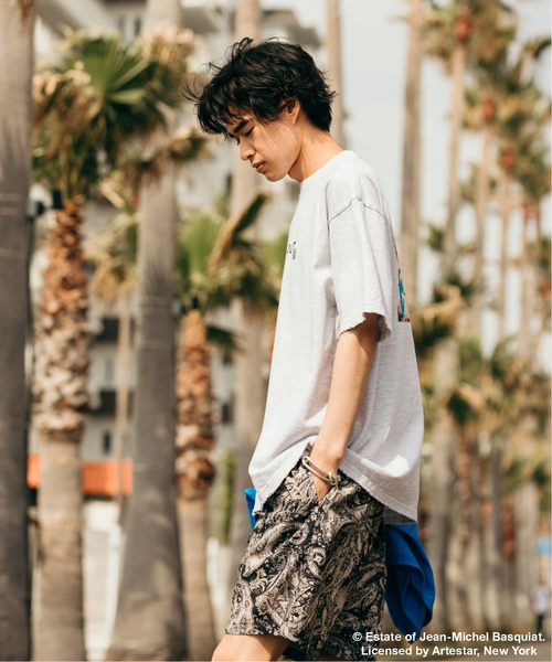 JOURNAL STANDARD（ジャーナルスタンダード）の「WEB限定 Basquiat / バスキア×JOURNAL STANDARD 別注 アートTシャツ（Tシャツ/カットソー・メンズ・アイボリー/ブラウン系その他/ブラック系その他/ブラック×ブラック/マスタード/スミクロ/ブラックミックス・LARGE/MEDIUM/X-LARGE）」の10枚目の写真