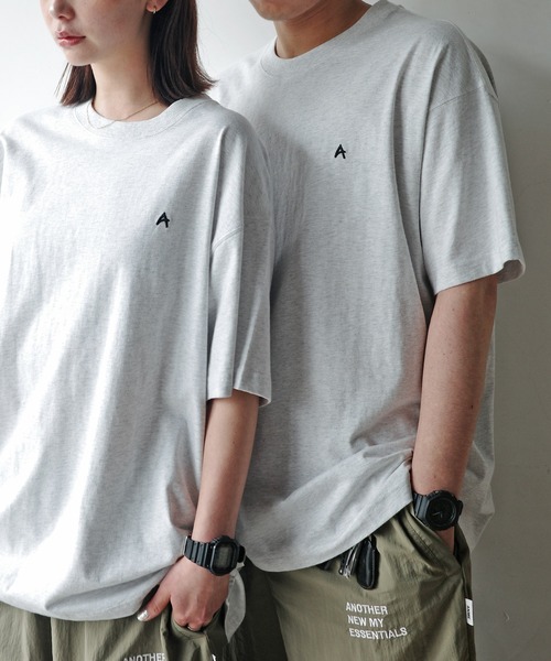ANME(アンメ)の「ワンポイントロゴ刺繍Tシャツ(Tシャツ/カットソー・レディース・ブラック/オートミール/オフホワイト・M/L/XL/XXL)」の12枚目の写真