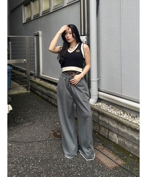 EVRIS（エヴリス）の「エンブレムクロップドニットベスト（ベスト・レディース・ブラック/グリーン・FREE）」の11枚目の写真