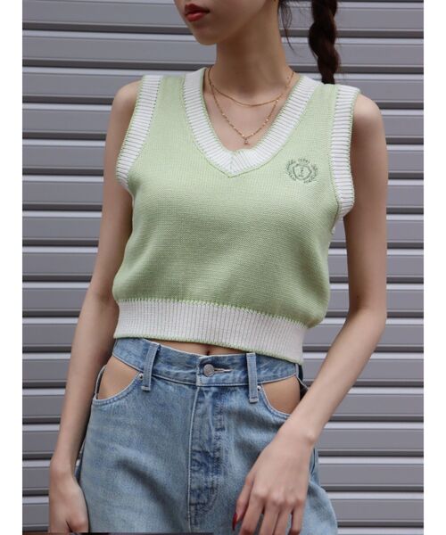 EVRIS（エヴリス）の「エンブレムクロップドニットベスト（ベスト・レディース・ブラック/グリーン・FREE）」の15枚目の写真