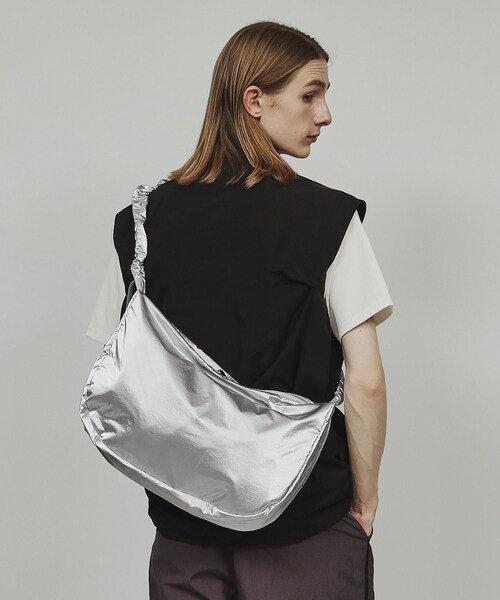 tk.TAKEO KIKUCHI（ティーケータケオキクチ）の「◆ドロストショルダーバッグ（ショルダーバッグ・メンズ・ブラック系/ブラック/ライトグレー/シルバー系/ブラック系2/ホワイト系3・00）」の10枚目の写真
