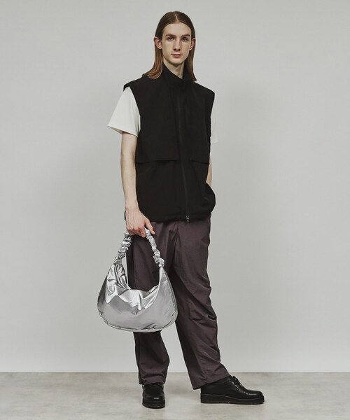 tk.TAKEO KIKUCHI（ティーケータケオキクチ）の「◆ドロストショルダーバッグ（ショルダーバッグ・メンズ・ブラック系/ブラック/ライトグレー/シルバー系/ブラック系2/ホワイト系3・00）」の11枚目の写真