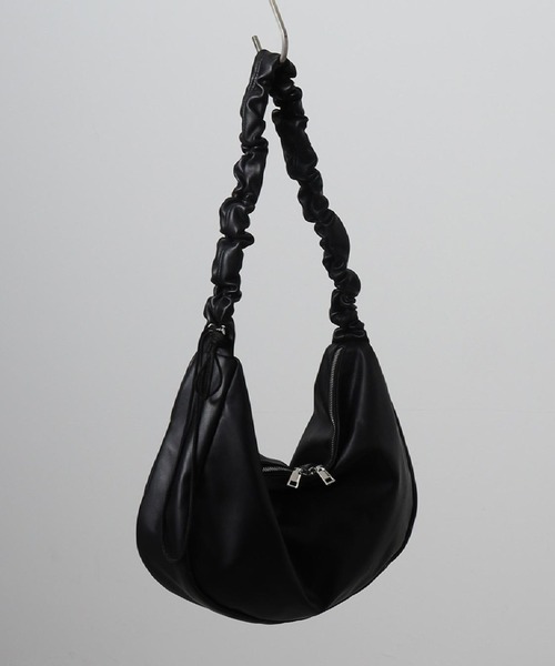 tk.TAKEO KIKUCHI（ティーケータケオキクチ）の「◆ドロストショルダーバッグ（ショルダーバッグ・メンズ・ブラック系/ブラック/ライトグレー/シルバー系/ブラック系2/ホワイト系3・00）」の3枚目の写真