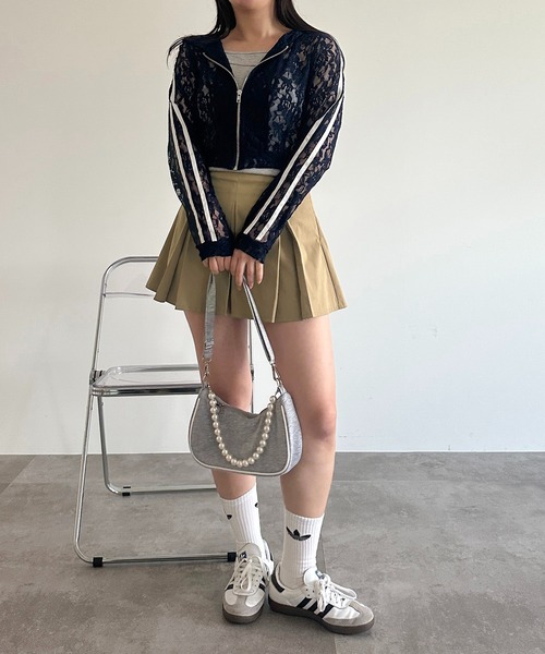 apres jour mignon(アプレジュールミニョン)の「ラインレースパーカー【ZOZOTOWN限定アイテム】(パーカー・レディース・ネイビー/ブラック/オフホワイト・X-LARGE/フリー)」の21枚目の写真