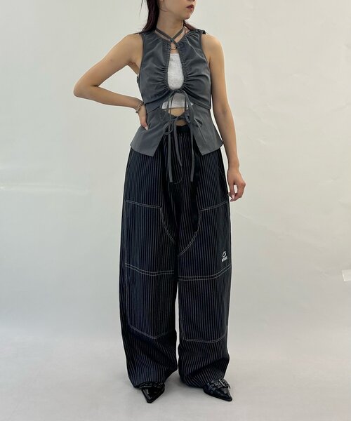 WHO'S WHO gallery（フーズフーギャラリー）の「ギャザーコイルデザインジレ（シャツ/ブラウス・レディース・ブラック/ネイビー/ピンク/グレー/サックスブルー/ブラック系その他・FREE）」の17枚目の写真