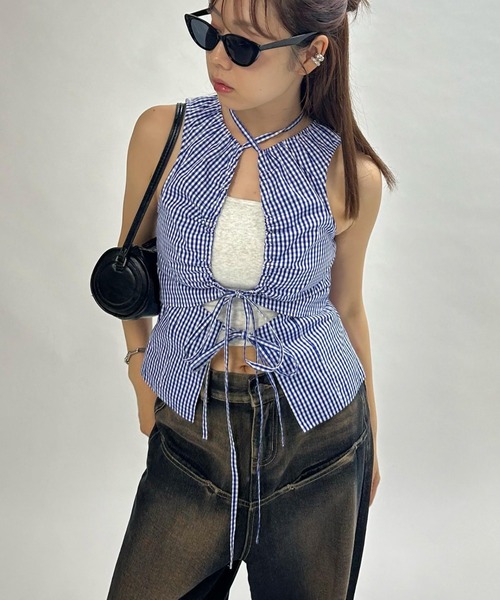 WHO'S WHO gallery（フーズフーギャラリー）の「ギャザーコイルデザインジレ（シャツ/ブラウス・レディース・ブラック/ネイビー/ピンク/グレー/サックスブルー/ブラック系その他・FREE）」の5枚目の写真